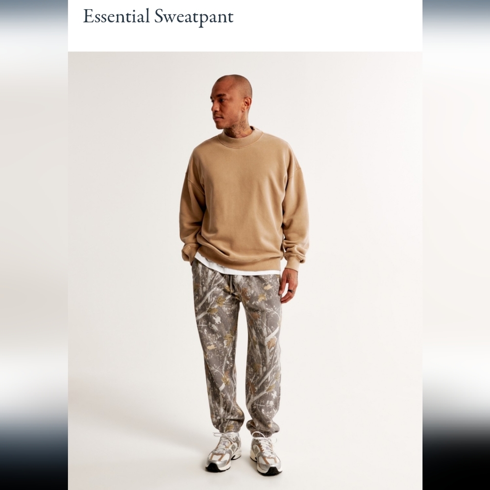 Abercrombie & Fitch Camo Sweatpants